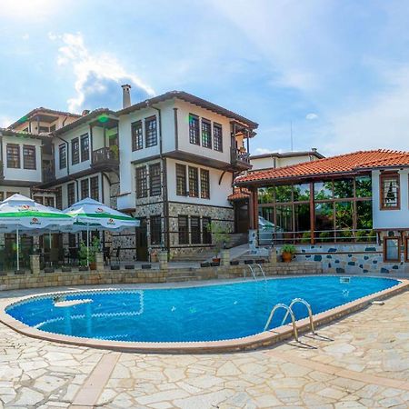 Hôtel Alexandrov's Houses à Zlatograd Extérieur photo