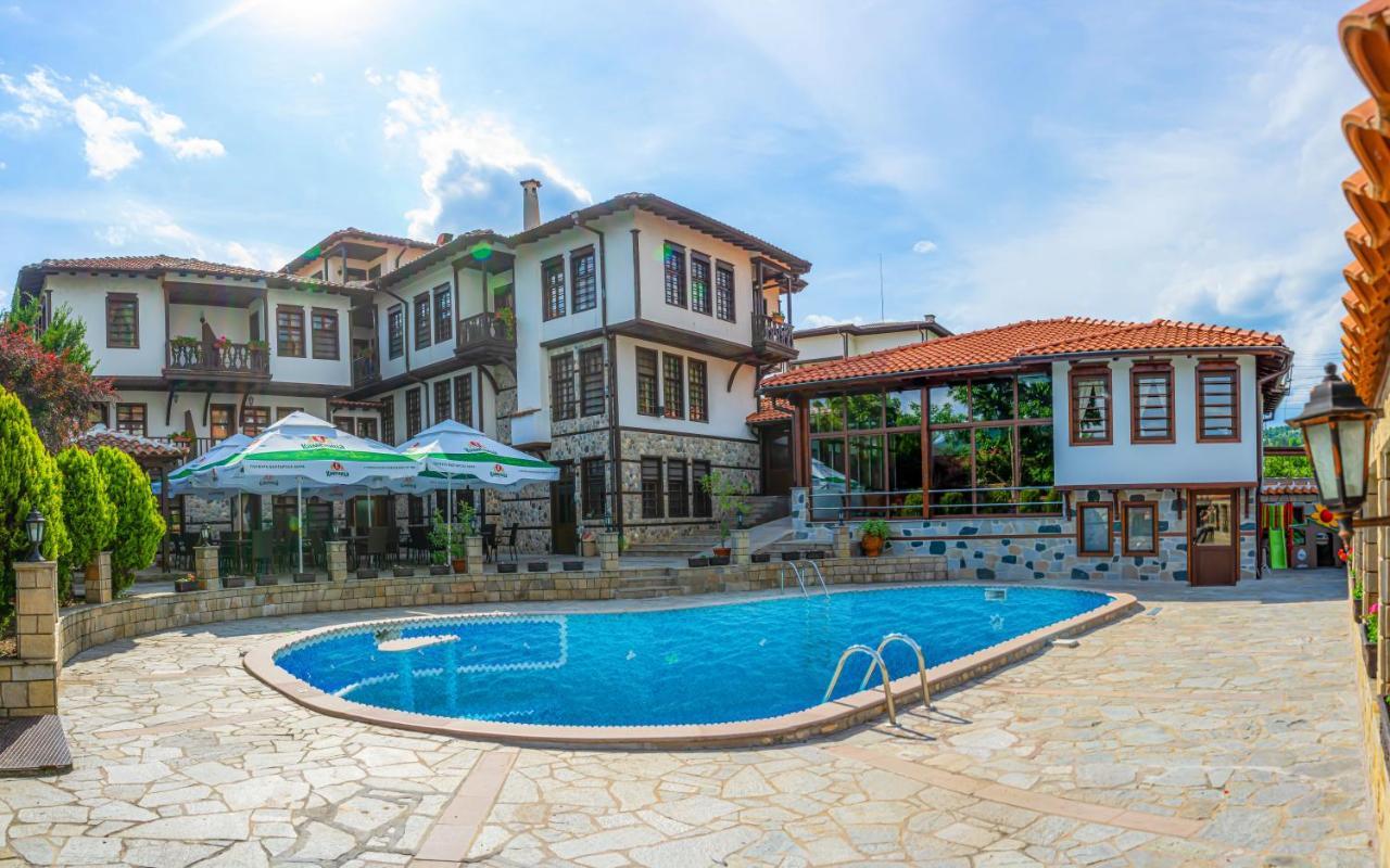 Hôtel Alexandrov's Houses à Zlatograd Extérieur photo