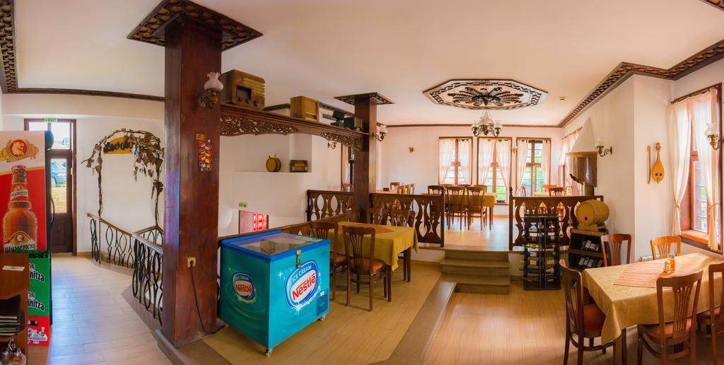 Hôtel Alexandrov's Houses à Zlatograd Extérieur photo