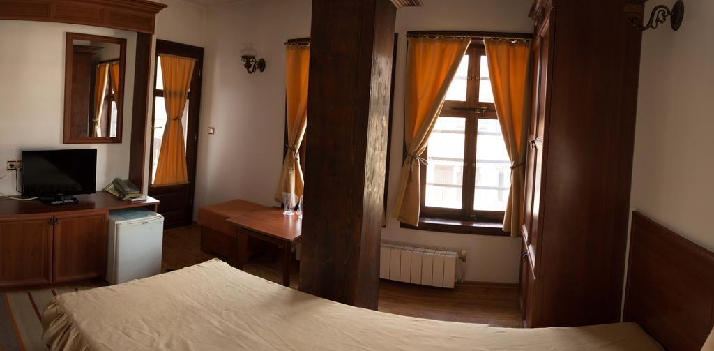 Hôtel Alexandrov's Houses à Zlatograd Extérieur photo