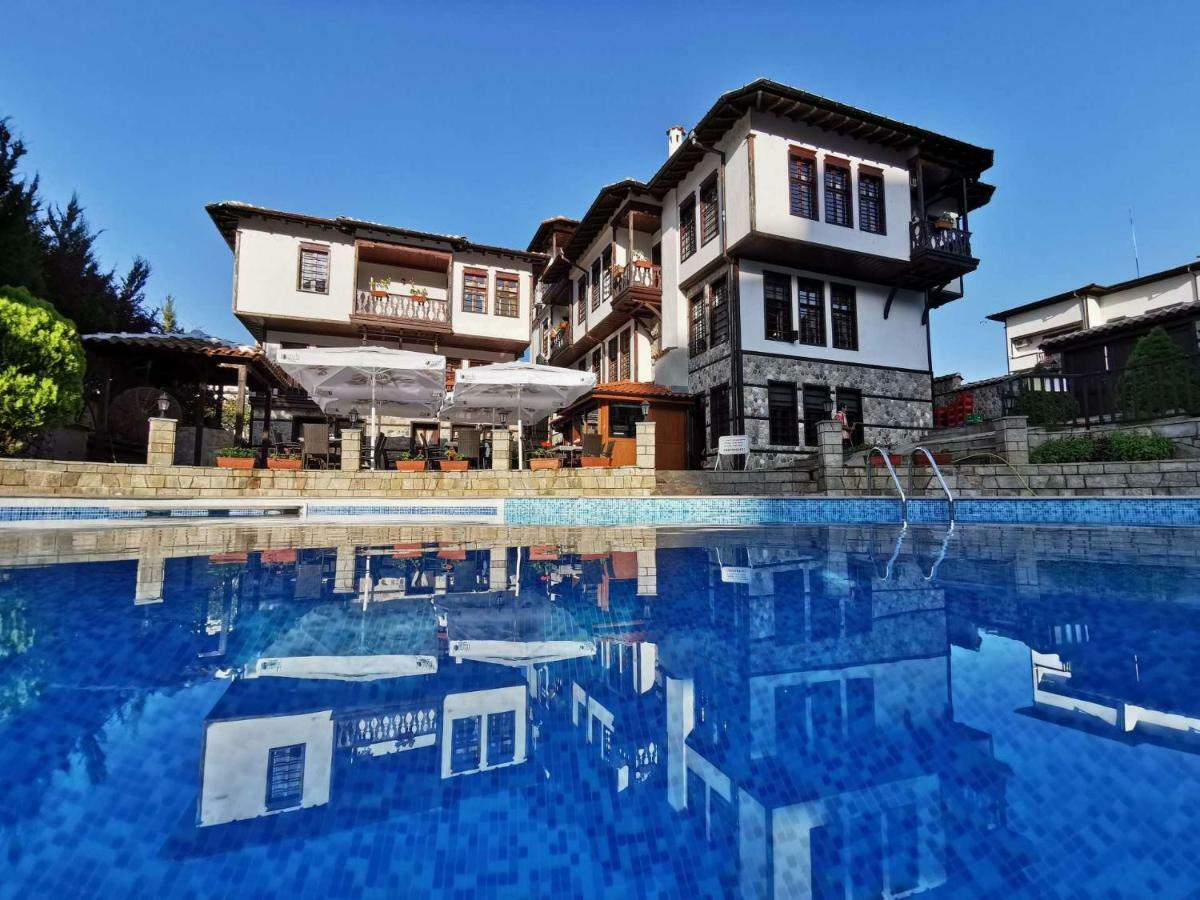Hôtel Alexandrov's Houses à Zlatograd Extérieur photo